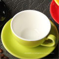 Haonai taza de café de cerámica del esmalte colorido de la venta caliente 230ml y platillo